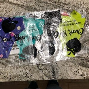 0059 NWT - 4 pair of super cute thong panties